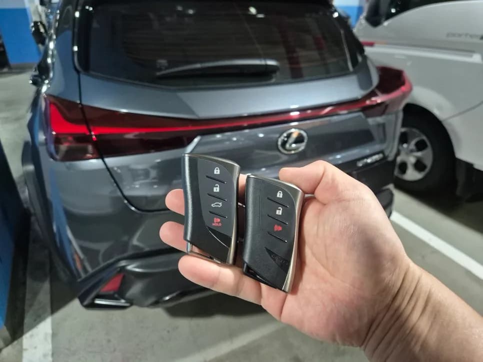 렉서스 UX250h 예비키 출장 제작 사례