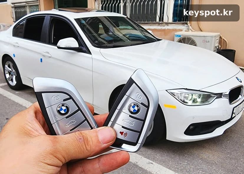 아파트 단지 주차 자리에서 BMW 520D 차키 재등록